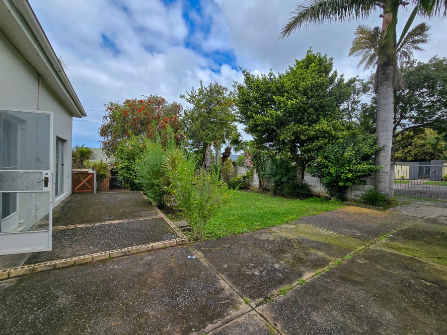 3 Bedroom Property for Sale in Cambridge Eastern Cape